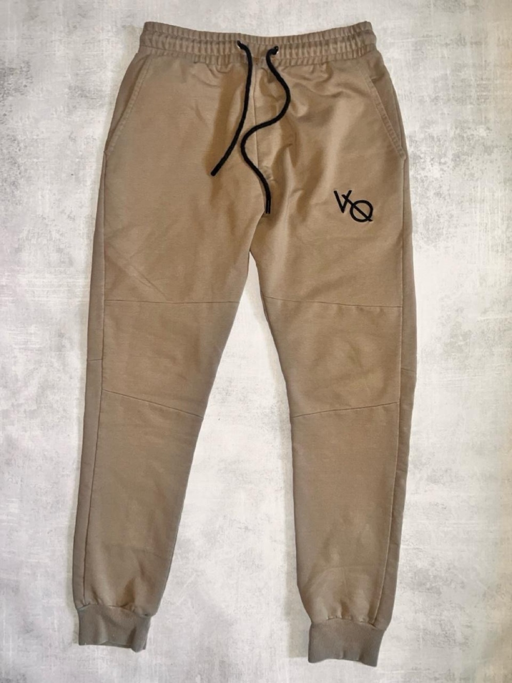 Vintage Vanquish Fitness Men's Tapered Sweatpants/Joggers in a khaki